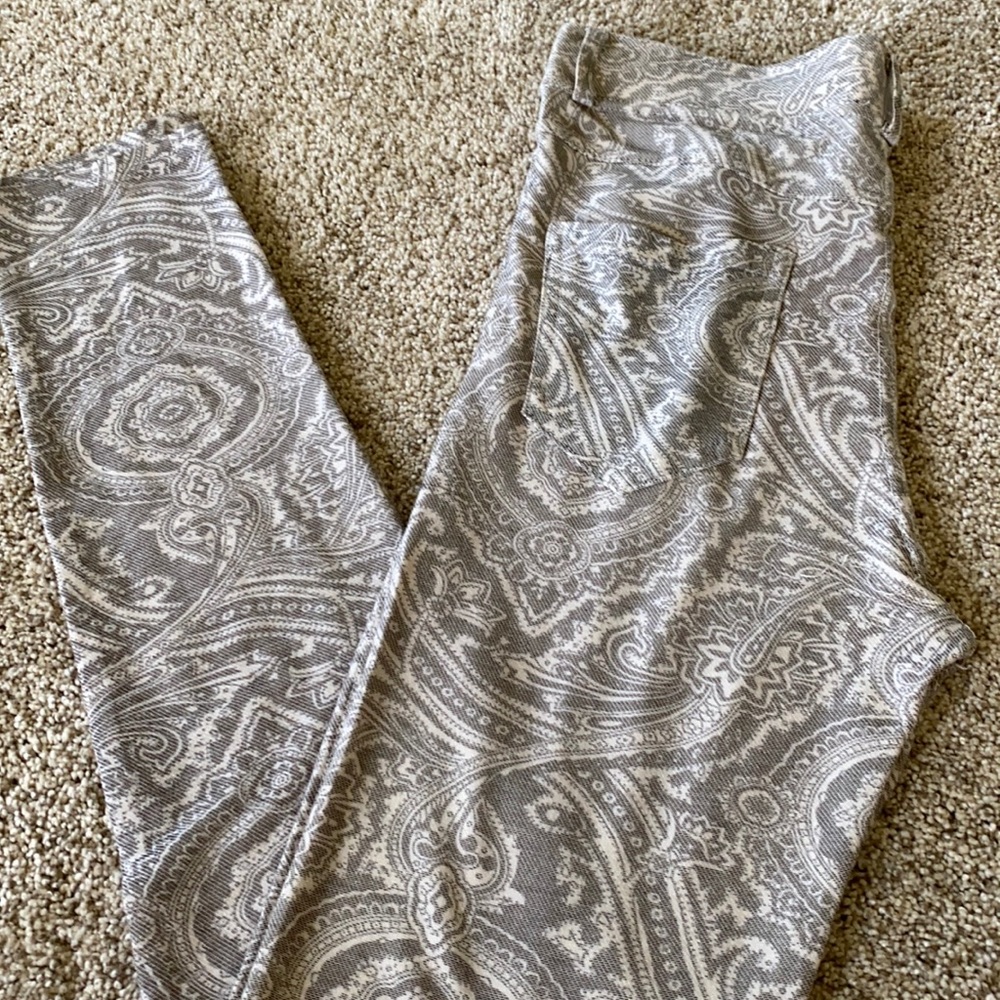 Dressy leggings